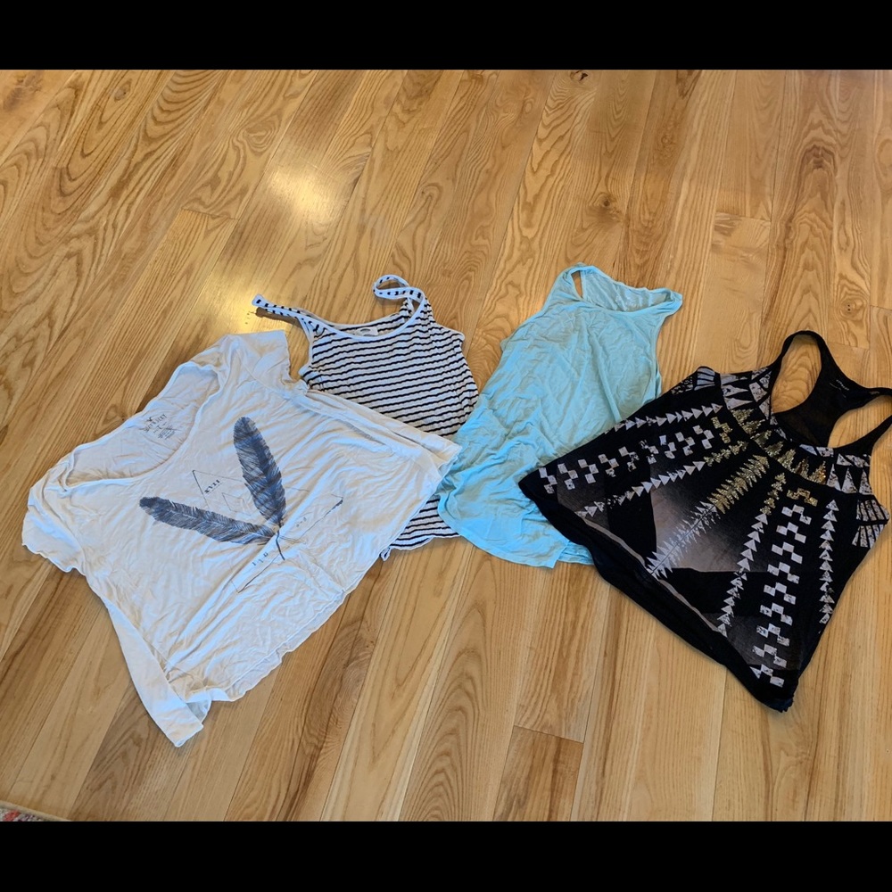 4 tops excellent condition